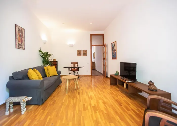 P2Ari1046 - Magnific 2Bed Apartment In The City Center