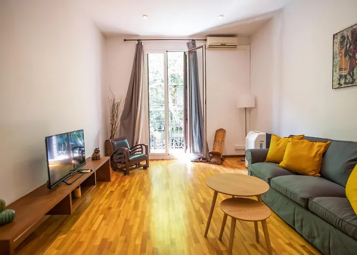 P2Ari1046 - Magnific 2Bed Apartment In The City Center